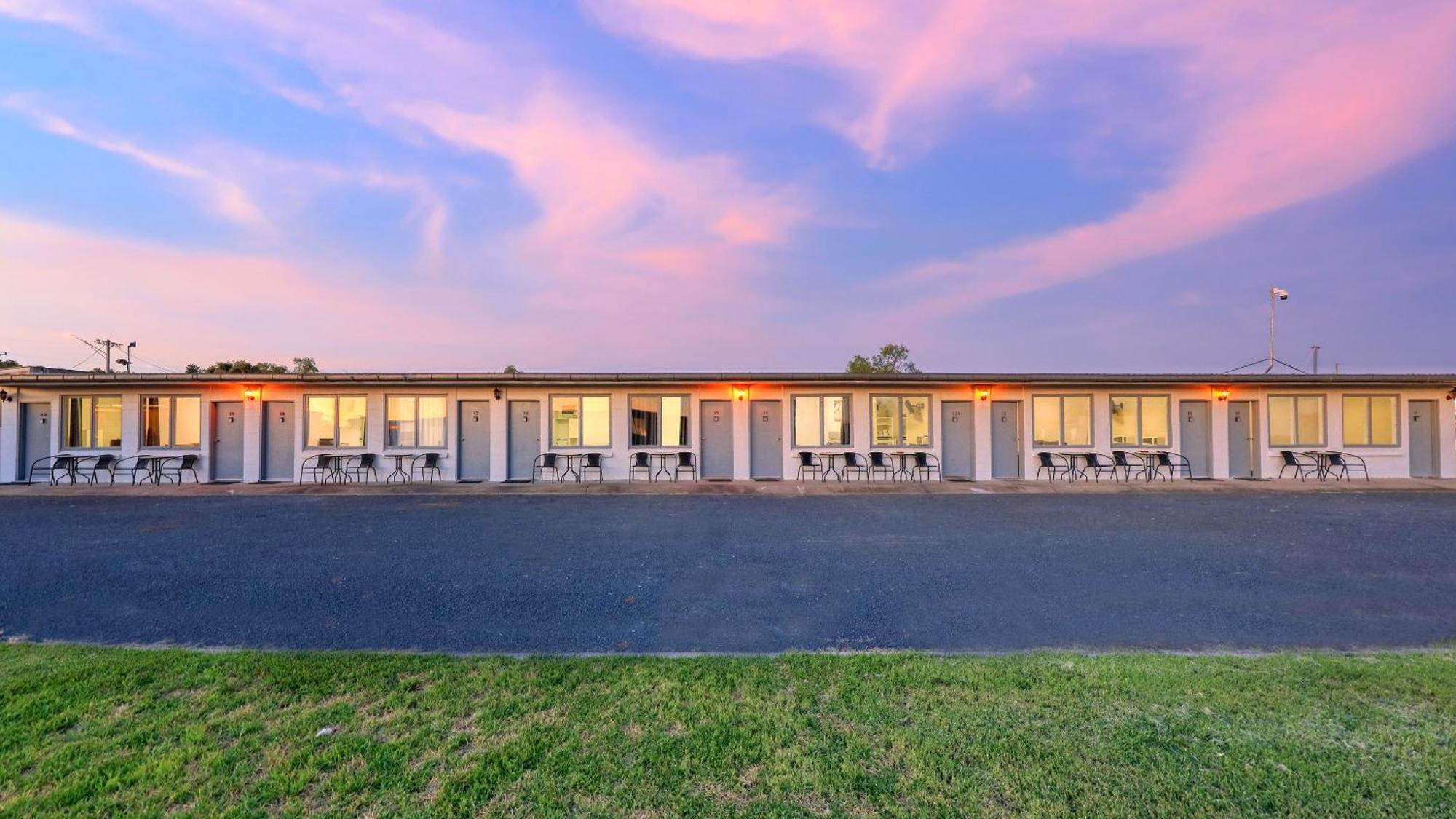 Artesian Motor Inn Under New Management Rams Motel Coonamble Exterior foto