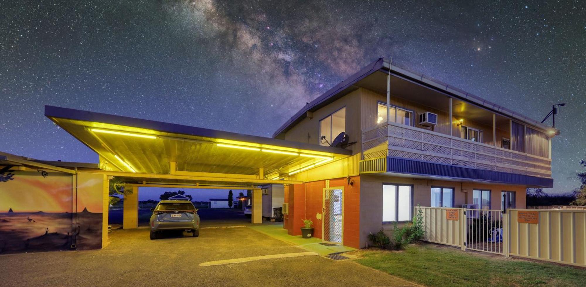 Artesian Motor Inn Under New Management Rams Motel Coonamble Exterior foto